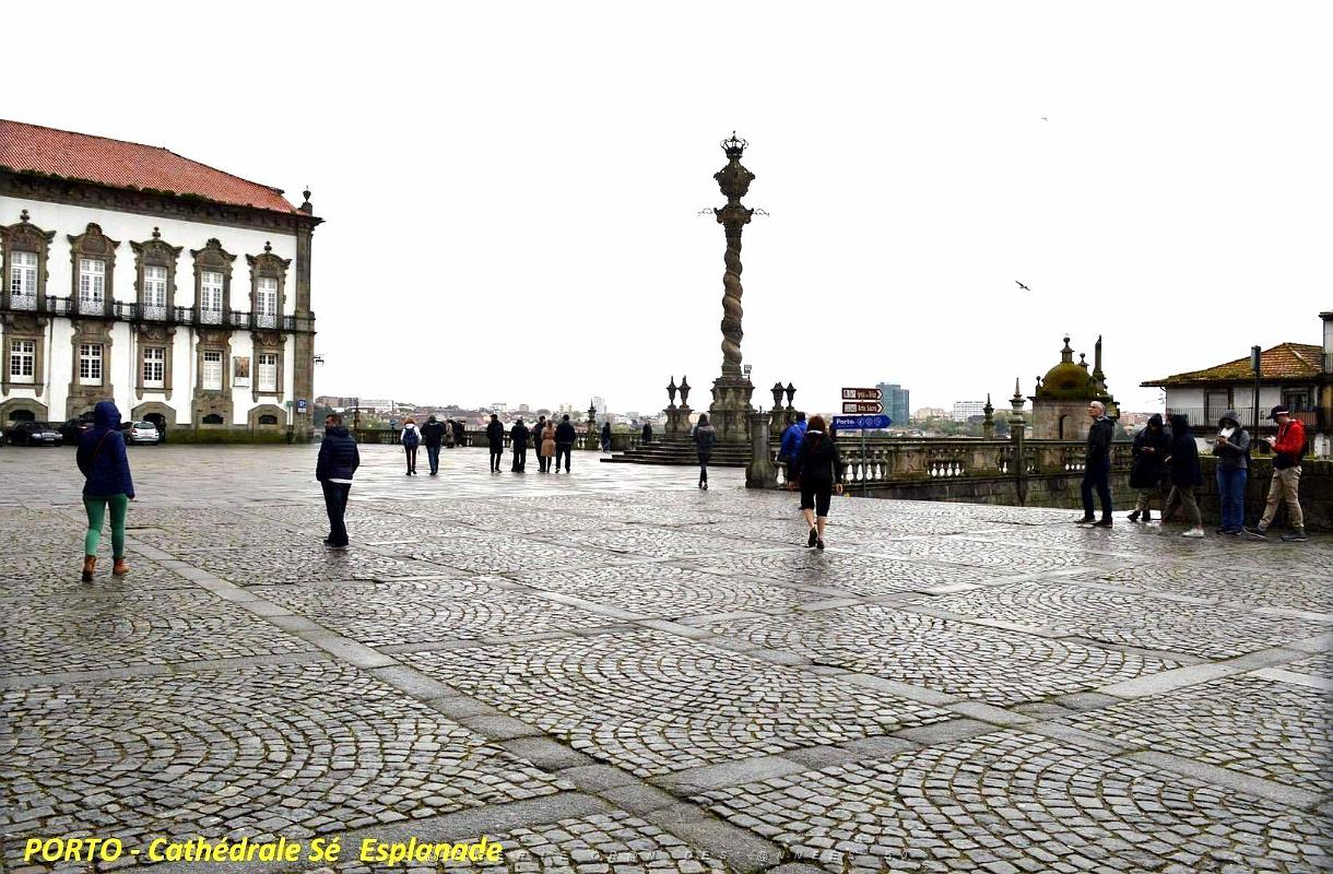 1619- Porto- Cathedrale.jpg